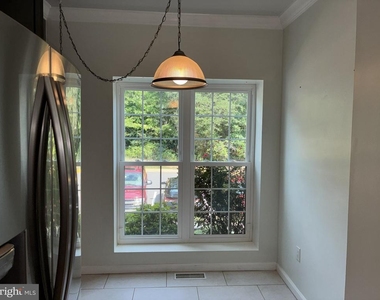 7160 Westfield Court - Photo Thumbnail 3