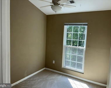 7160 Westfield Court - Photo Thumbnail 12