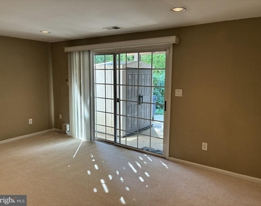 7160 Westfield Court - Photo Thumbnail 21