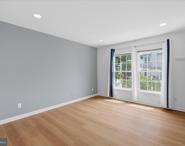 4018 Dogberry Lane - Photo Thumbnail 11