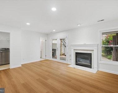 4018 Dogberry Lane - Photo Thumbnail 10