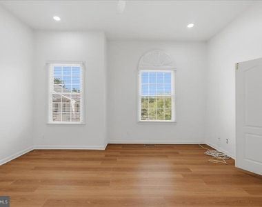 4018 Dogberry Lane - Photo Thumbnail 21