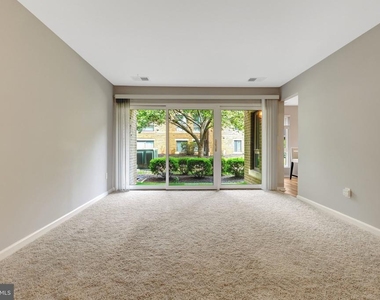 551 Florida Avenue - Photo Thumbnail 9