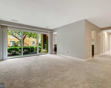 551 Florida Avenue - Photo Thumbnail 10