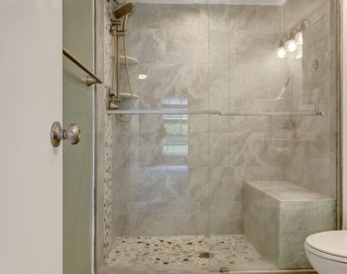 551 Florida Avenue - Photo Thumbnail 21