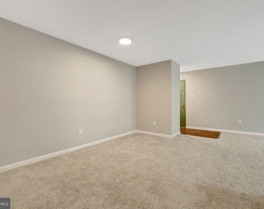 551 Florida Avenue - Photo Thumbnail 14