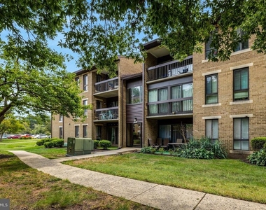 551 Florida Avenue - Photo Thumbnail 34