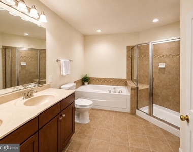 6076 Wicker Lane - Photo Thumbnail 11