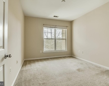 5172 William Colin Court - Photo Thumbnail 13