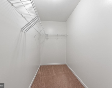 106 Splendor Garden Way - Photo Thumbnail 23