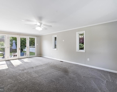 4023 Poplar - Photo Thumbnail 7