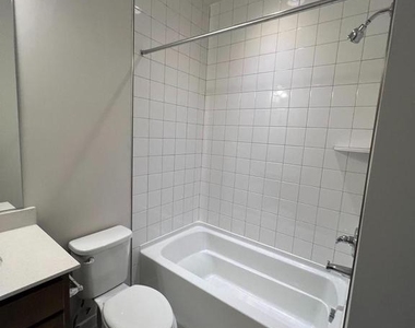 217 Willis St - Photo Thumbnail 14
