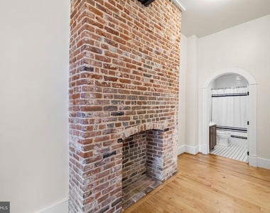 901 Caroline Street - Photo Thumbnail 14