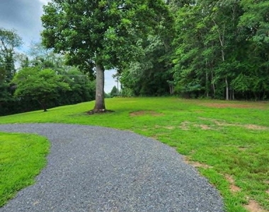 11501 Homeland Road - Photo Thumbnail 15