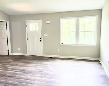 11501 Homeland Road - Photo Thumbnail 1