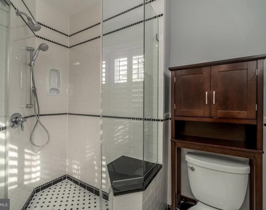 3017 King Street - Photo Thumbnail 10