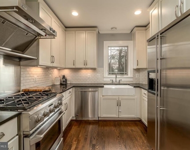 3017 King Street - Photo Thumbnail 7