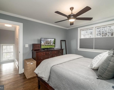 3017 King Street - Photo Thumbnail 14