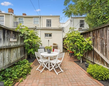 908 Pendleton Street - Photo Thumbnail 29