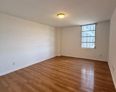 4600 Duke Street - Photo Thumbnail 17