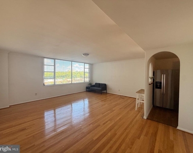 4600 Duke Street - Photo Thumbnail 4