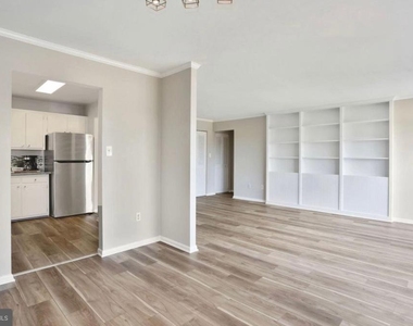 4241 Columbia Pike - Photo Thumbnail 4