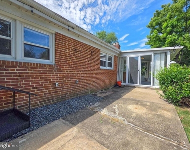 5921 Arlington Boulevard - Photo Thumbnail 28