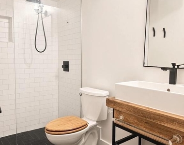 4501 Arlington Boulevard - Photo Thumbnail 9
