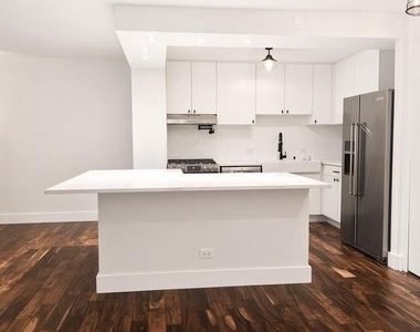 4501 Arlington Boulevard - Photo Thumbnail 4
