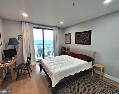 901 N Monroe Street - Photo Thumbnail 16