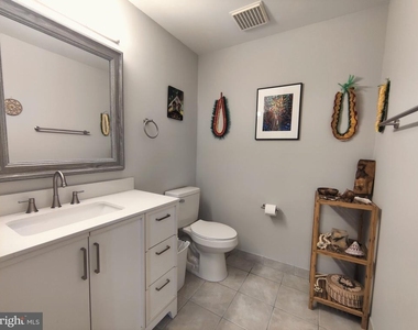 901 N Monroe Street - Photo Thumbnail 11