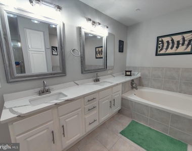 901 N Monroe Street - Photo Thumbnail 8