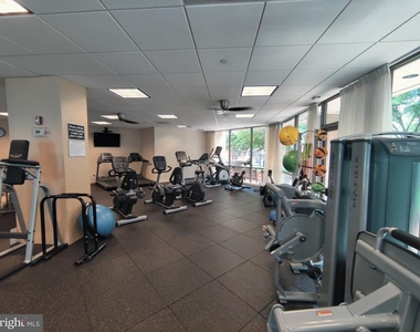 901 N Monroe Street - Photo Thumbnail 22