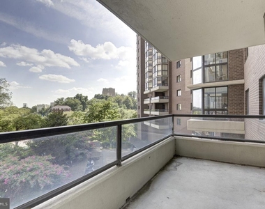 1600 N Oak Street - Photo Thumbnail 18