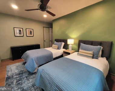 103 N George Mason Drive - Photo Thumbnail 19