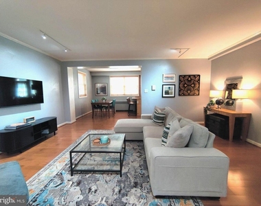 103 N George Mason Drive - Photo Thumbnail 2