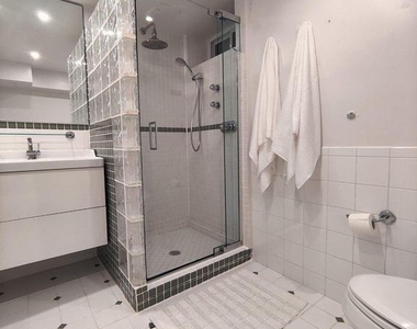 103 N George Mason Drive - Photo Thumbnail 9
