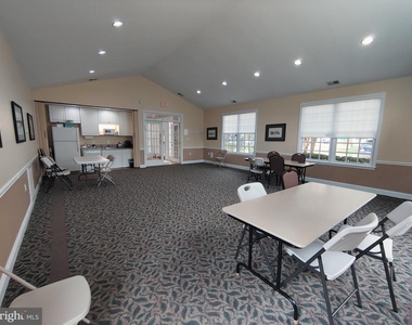 103 N George Mason Drive - Photo Thumbnail 28