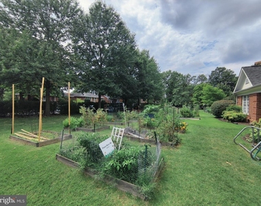 103 N George Mason Drive - Photo Thumbnail 27