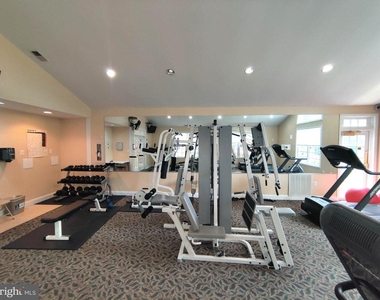 103 N George Mason Drive - Photo Thumbnail 26