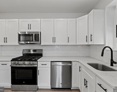 3450 Almond Street - Photo Thumbnail 10