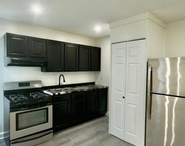 2007 N Front Street - Photo Thumbnail 1