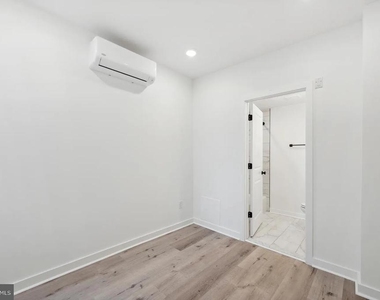 3458 Frankford Avenue - Photo Thumbnail 1