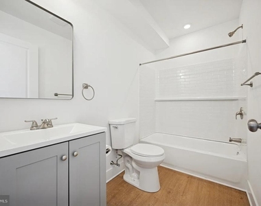3413 N 19th Street - Photo Thumbnail 6