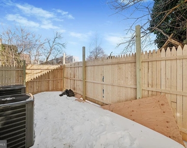 3413 N 19th Street - Photo Thumbnail 7
