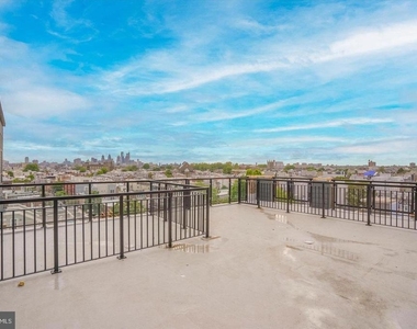 2636 E York St - Photo Thumbnail 17
