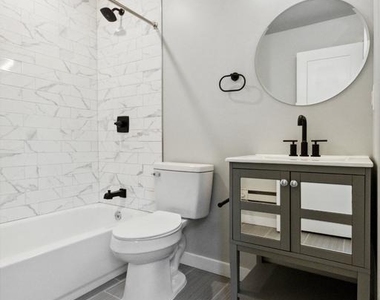 316 S 52nd Street - Photo Thumbnail 6