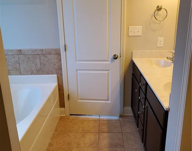 3126 Thrower Road - Photo Thumbnail 15