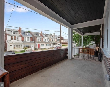 5445 Ridge Avenue - Photo Thumbnail 3