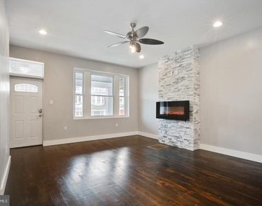 5445 Ridge Avenue - Photo Thumbnail 6